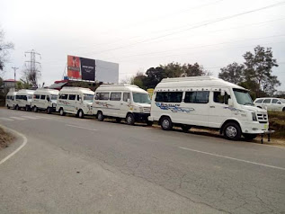 Tempo Traveller Rent in Dharamshalaa